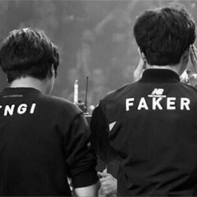 WE官方：上单 Cube 重返赛场并加入战队